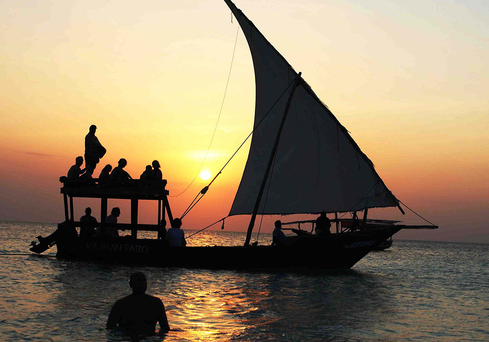 dhow tour zanzibar